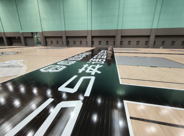 复合木地板为什么不能做篮球场？