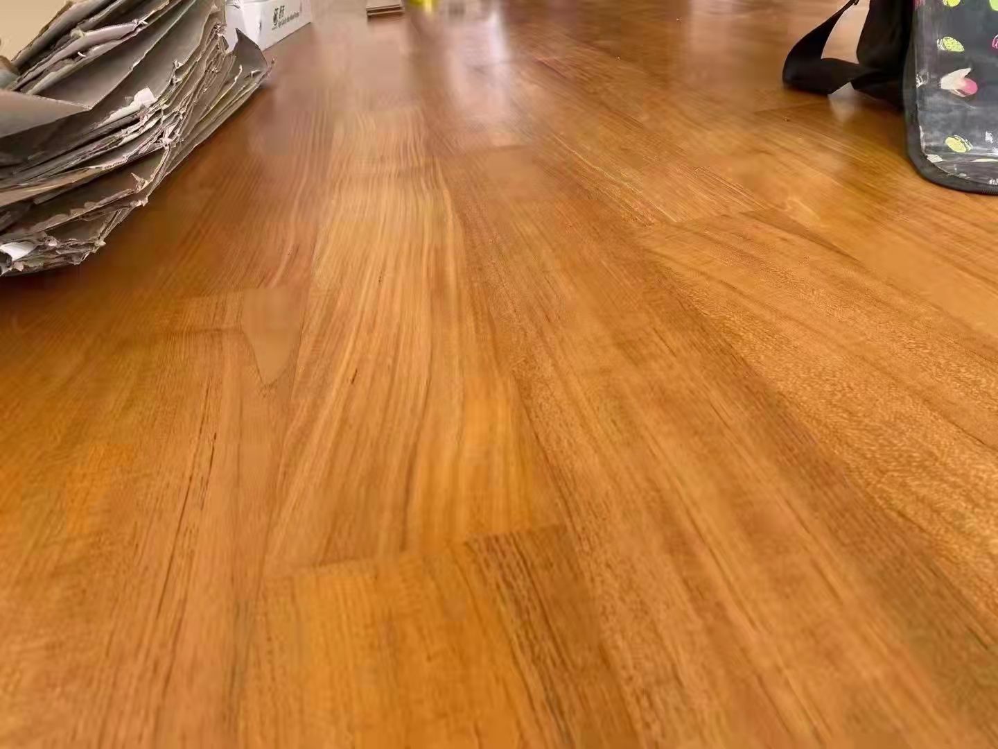 实木地板怎么选
