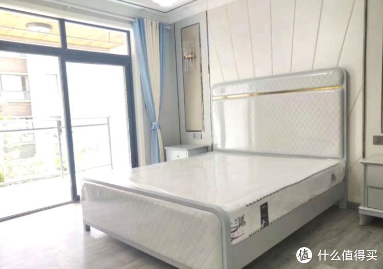 119㎡现代简约三居室，20万全包给熟人装修，还没开始入住先晒晒
