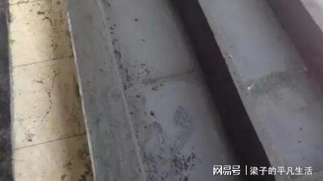 小露台装修效果图_露台花园装修效果图_露台装修