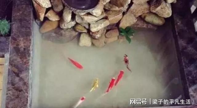 小露台装修效果图_露台花园装修效果图_露台装修