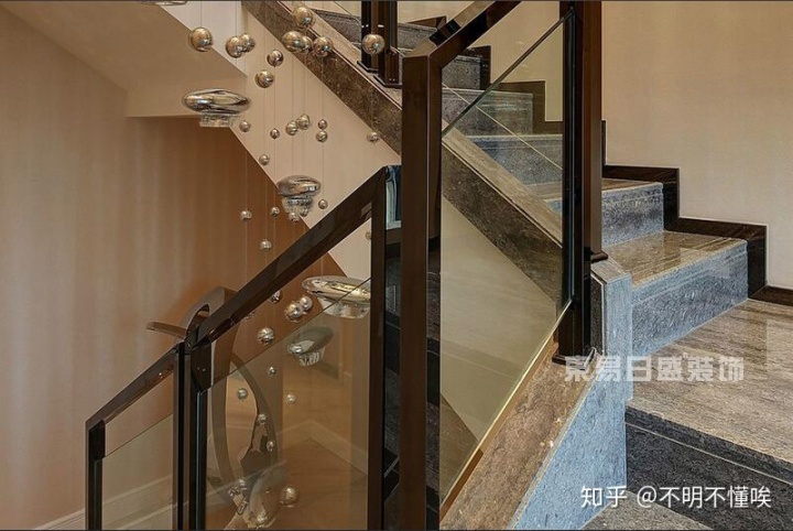 楼梯装修_小户型楼梯装修图片_卧室内有楼梯装修图片