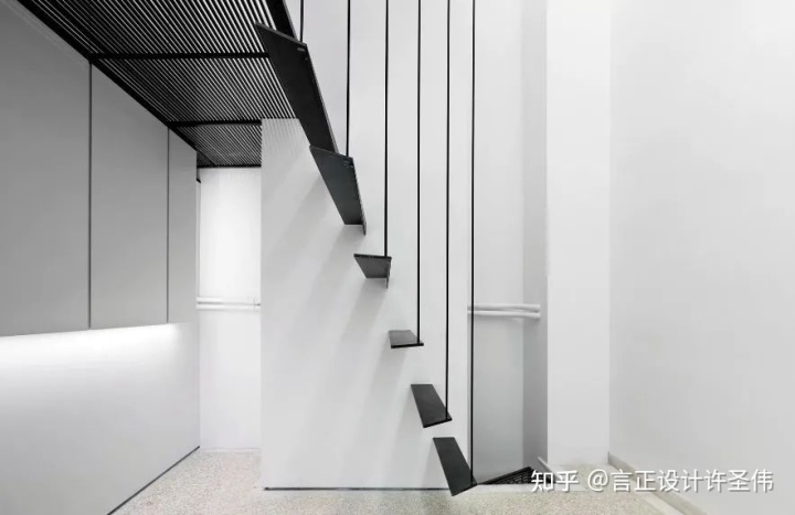 楼梯装修效果图_楼梯装修图片_楼梯装修