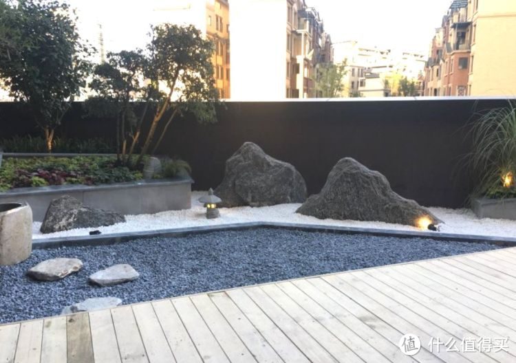 ​买低楼层82㎡新房，花25万装修，主要就为了这100㎡豪华大露台