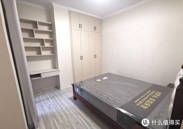 买不起别墅可以看看跃层，128㎡三室两厅大跃层，堪称空中别墅