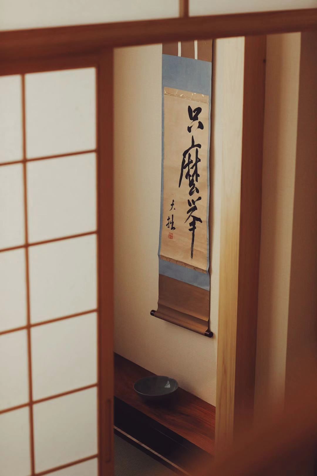 佛龛设计风水_家里佛龛的装修效果图_佛龛装修设计