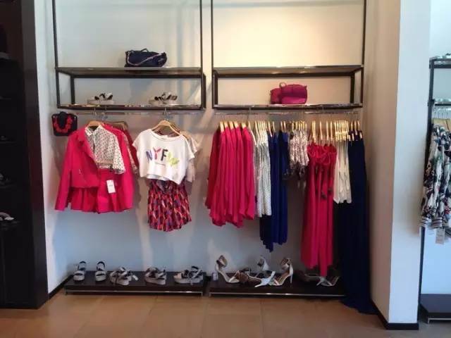 服装网店装修素材_服装定制店装修效果图_服装店装修