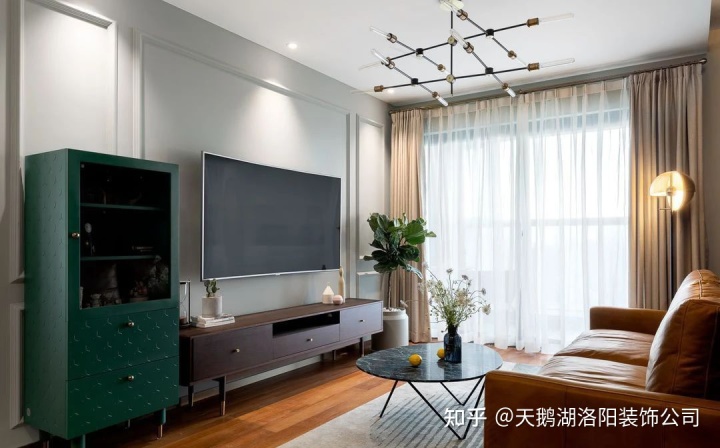 电视墙壁纸装修效果图_能在墙壁上写字的纸_和纸胶带墙壁创意用法