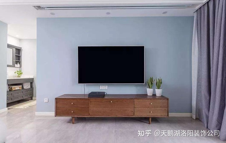 电视墙壁纸装修效果图_能在墙壁上写字的纸_和纸胶带墙壁创意用法