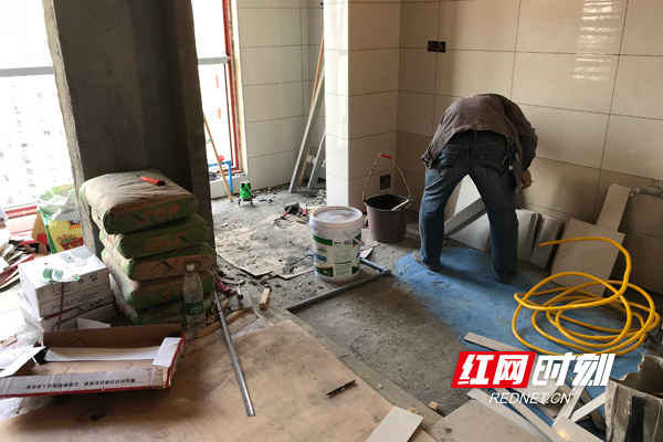 装修一般选择多钱的地板砖_装修公司的选择_怎样选择装修公司
