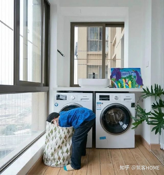 1楼带花园的房子装修图片_复试楼楼梯装修图片欣赏_19楼装修