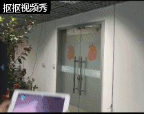 小窗帘店装修效果图_浅色调装修效果窗帘_窗帘店装修效果图