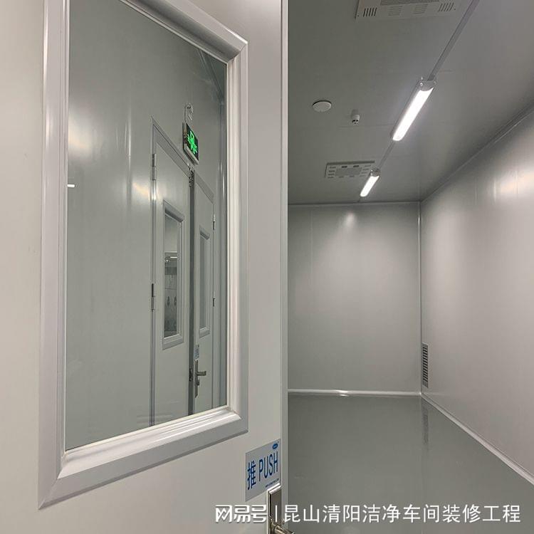 无尘车间装修价格_无尘贴膜车间装修图片_无尘贴膜车间装修规格