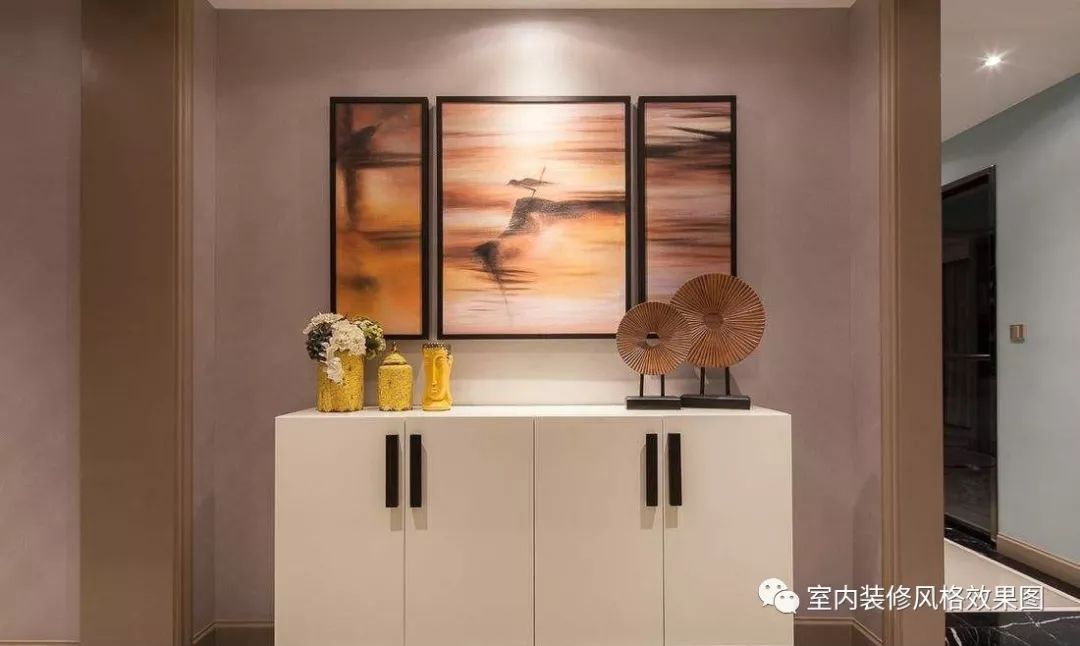 卧室壁橱装修图片_壁橱装修效果图_工人装修壁橱