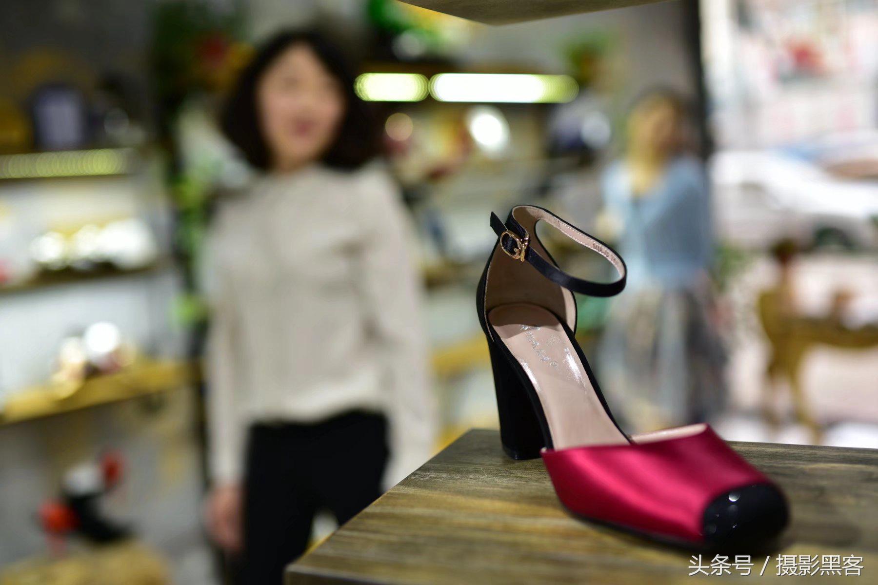 鞋店装修效果图_鞋店装修效果图_书房装修效果简约图