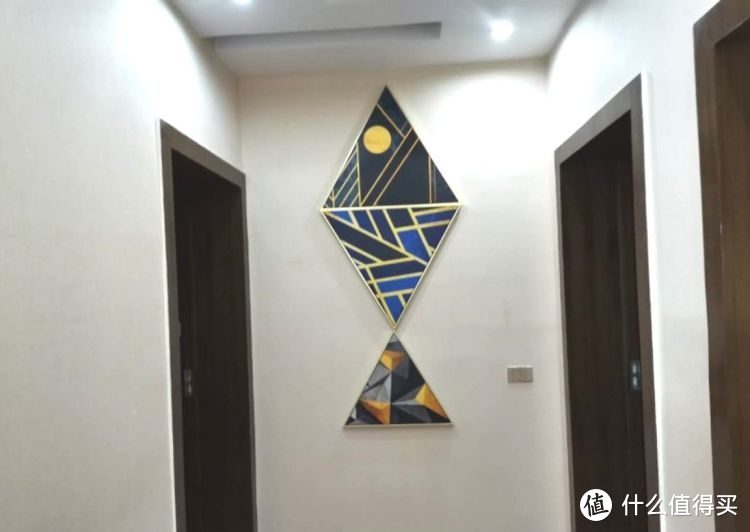 136㎡错层大四房，优雅的新中式装修，衣柜里面装厕所，谁见过？