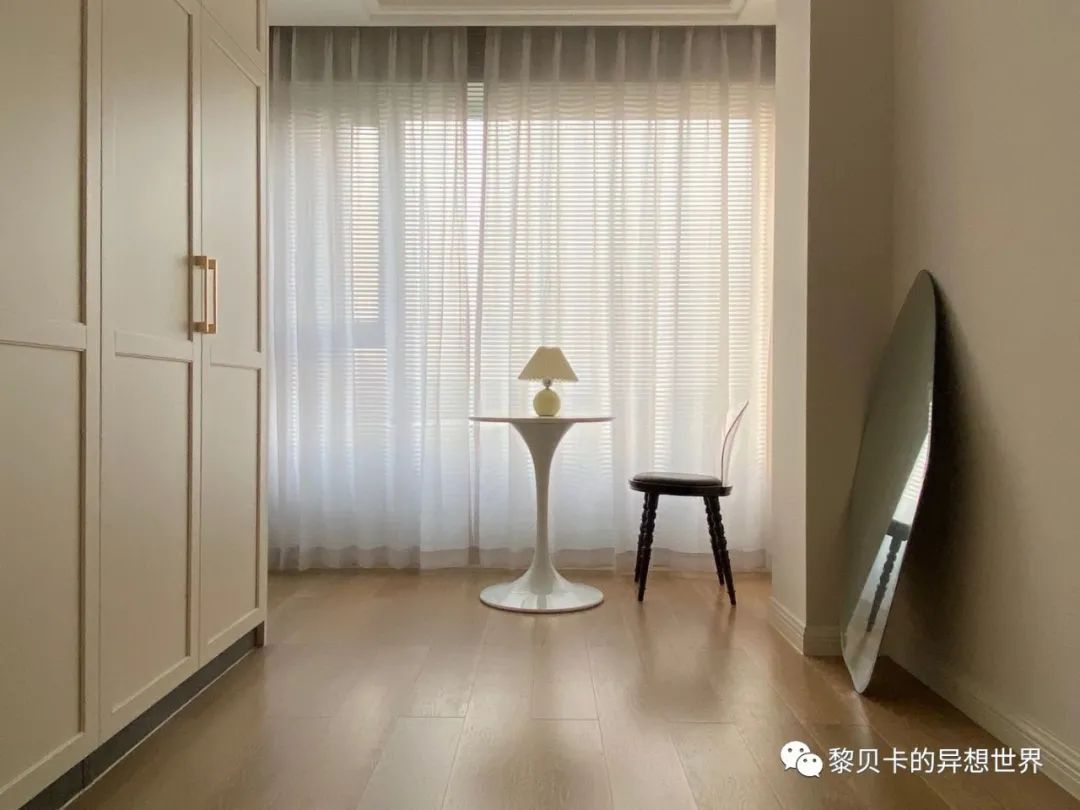 内衣实体店装修风格图_内衣店装修图_内衣饰品店装修图片