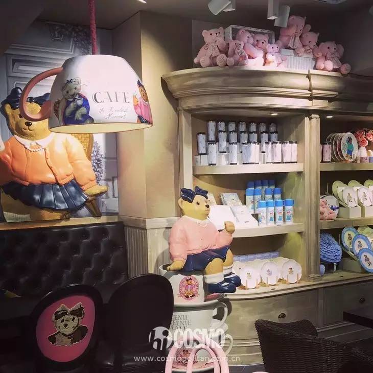 内衣店装修图_烘培店装修cad图_图满多装修效果图童装店