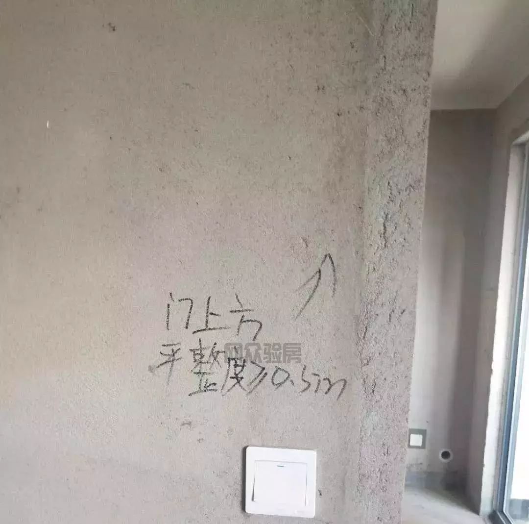 抛光砖装修效果样板图_小户型客厅装修效果图片_小洗手间装修效果图
