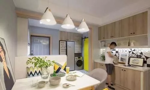 珠帘隔断效果图片_隔断装修效果图_客厅隔断装修效果