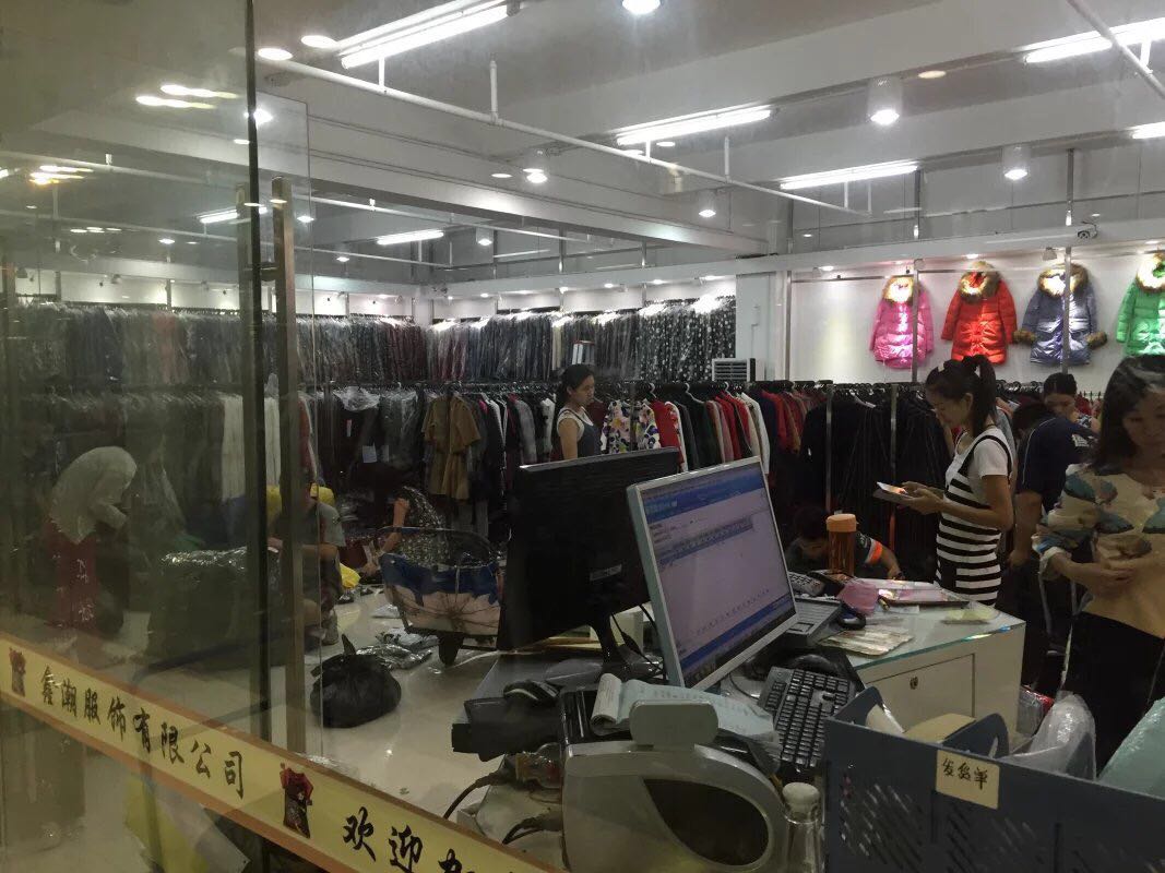 炒鸡店门头装修店内图_服装店装修_服装淘宝店装修素材