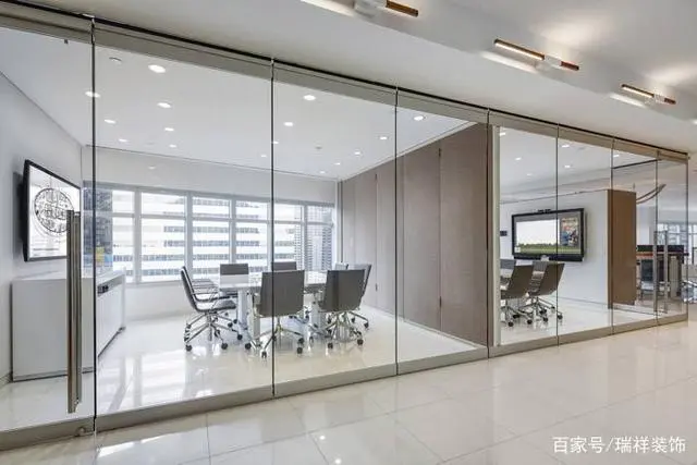 办公室装修风水_办公室的植物与风水_风水办公桌的摆放
