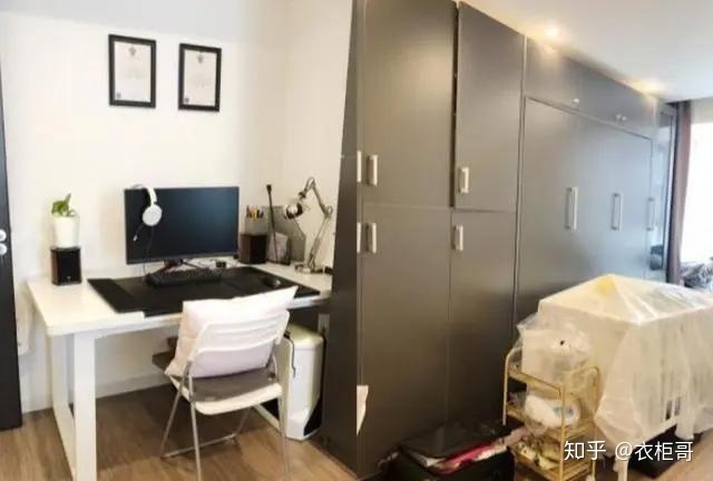 小衣帽间装修效果图_整体衣帽间装修效果图_衣帽间装修样板间