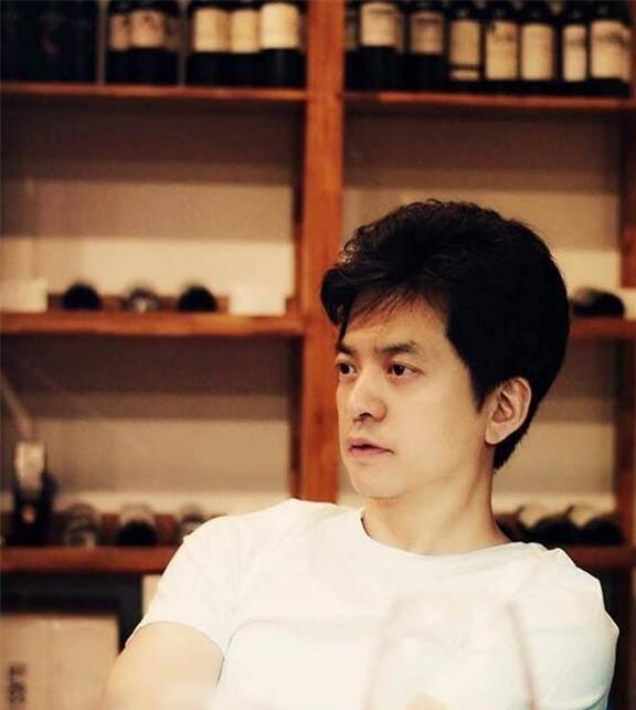 书桌书柜组合效果_书柜装修效果图_40平儿童服装店装修效果了图