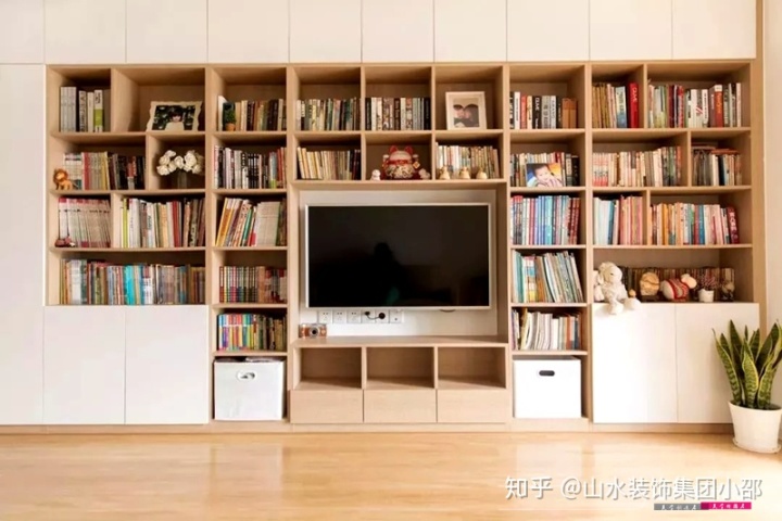 客厅电视墙装修设计_客厅墙三米六买多大电视_客厅长度3米6墙上挂多大电视