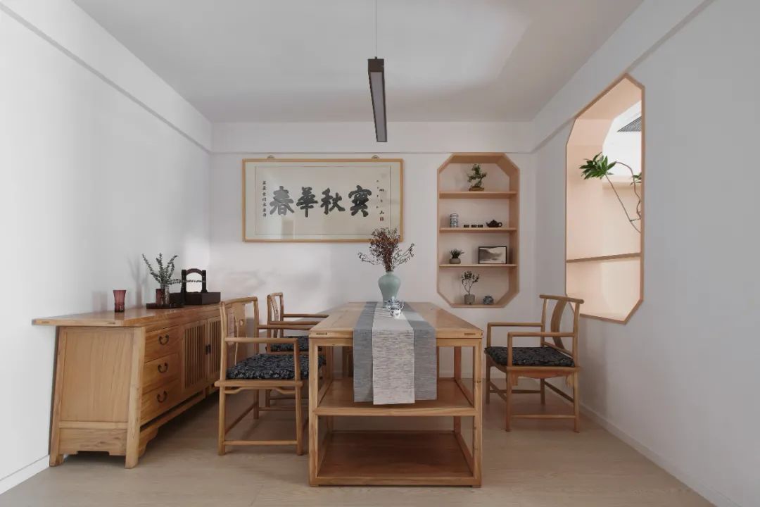 洋房一层带小院图装修_自助餐厅装修效果工业风图_一楼小院装修效果图
