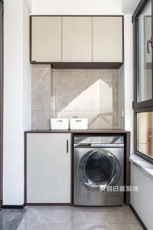 装修客厅效果图_客厅隔断装修效果_客厅吊顶装修效果图片