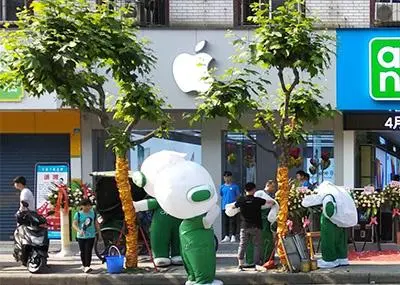 自助餐厅装修效果工业风图_童装店装修效果_手机店装修效果图