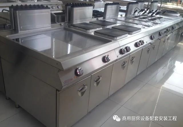 暗厨房装修效果图片_欧式厨房装修效果图片_酒店厨房装修效果图