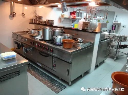欧式厨房装修效果图片_酒店厨房装修效果图_暗厨房装修效果图片
