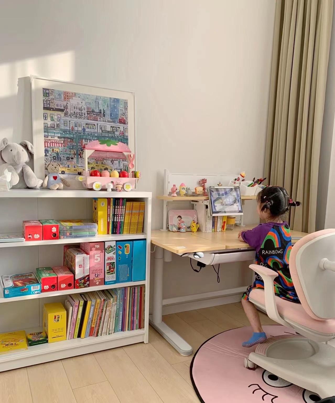 床背景墙装修效果图_我家我设计床在墙里_床头的墙上能挂小宝宝照片吗