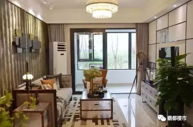 小冀亚华桂竹花园装修效果_入住花园墙面装修效果_花园洋房装修效果图