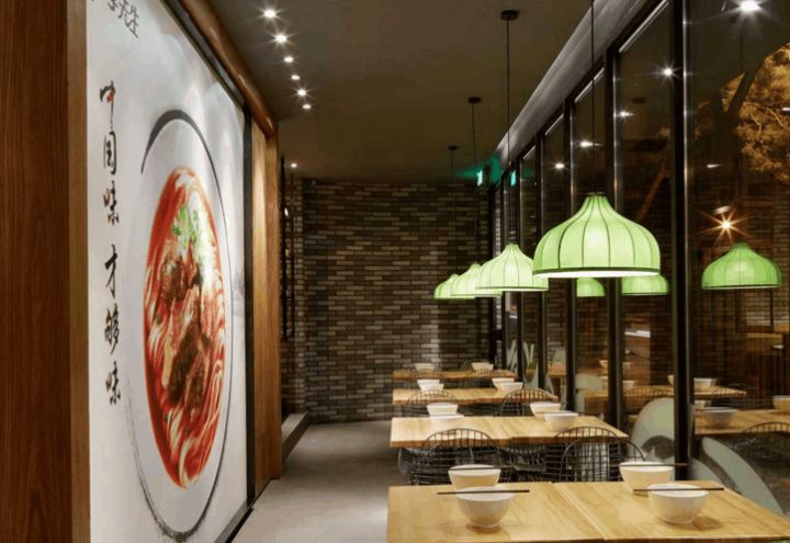 牛肉面餐厅平面布局设计，装修施工效果，对品牌店影响有多大