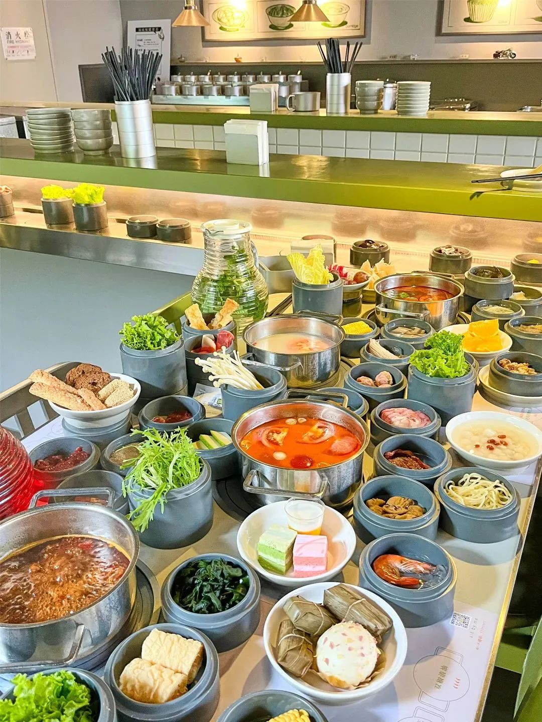 时尚火锅店装修_炫转时尚火锅自助(世购店)怎么样_时尚童装店装修效果图